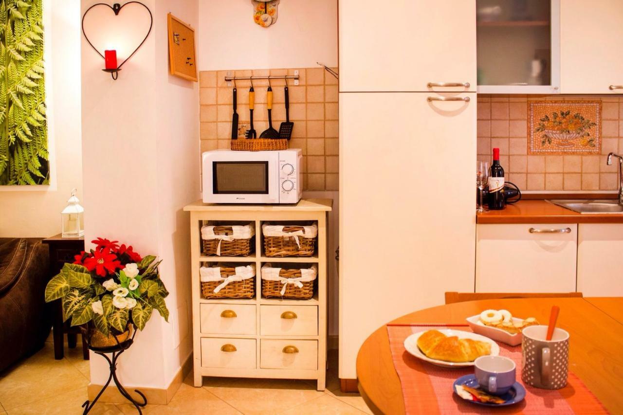 A Casa Di Alice Locazione Turistica Apartment Palermo Bagian luar foto